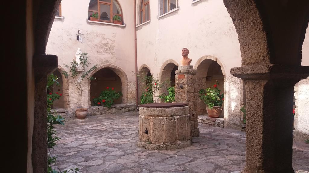 La Casetta Dei Desideri Poggio Bustone Exterior foto