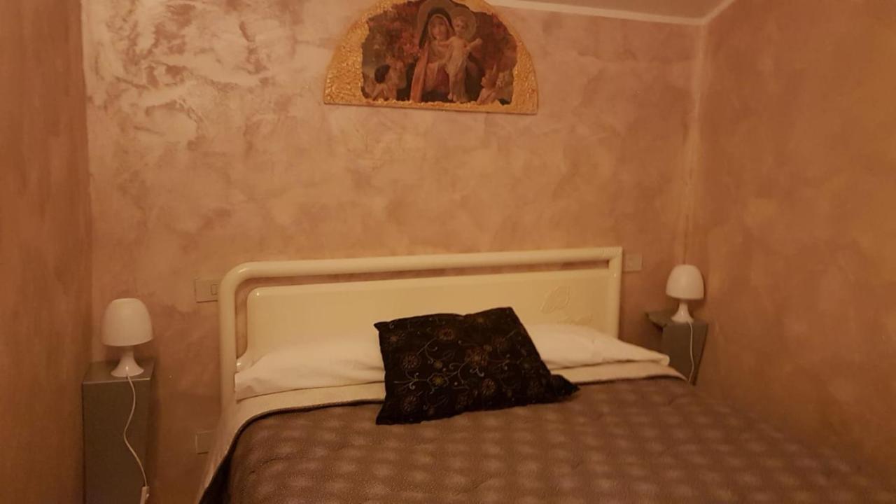 La Casetta Dei Desideri Poggio Bustone Exterior foto